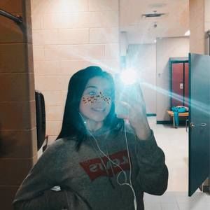 Meet your Posher, Abigail